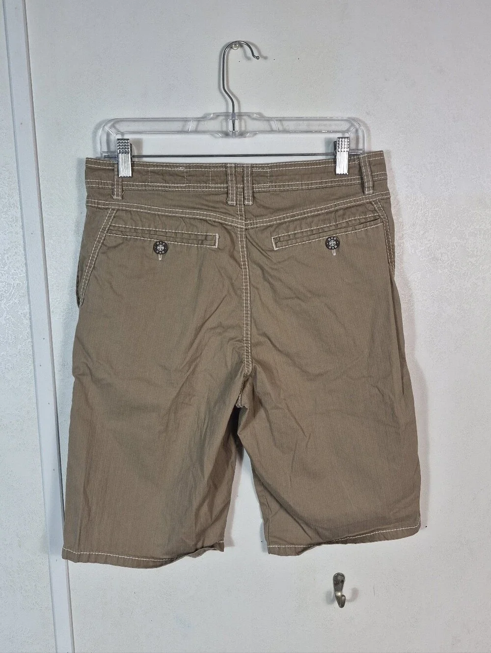 BKE Men's Standard Fit Shorts Tan Size 30 Waist